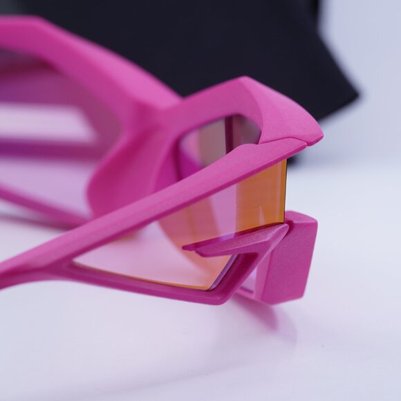 Givenchy GV40049I 73Y Geometric Sunglasses - Pink - Picture 8 of 9